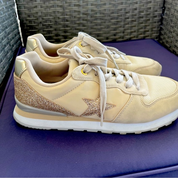 Vintage Havana Women's Washed Gold Glitter
Multi Ronit Star Lace-Up Sneakers SZ8 - Picture 4 of 8